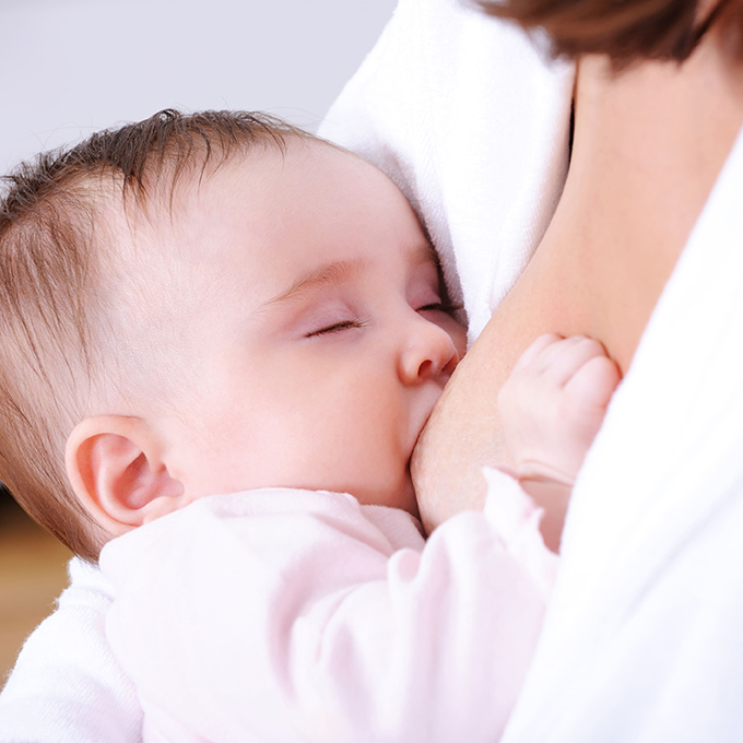 Come alleviare il dolore ai capezzoli durante l’allattamento